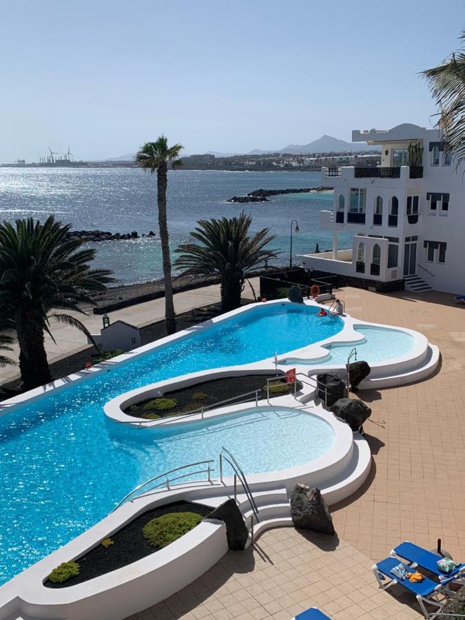 Sol Eterno - Luxury Aparmtent With Direct Oceanview And Extra Services Costa Teguise Exterior photo